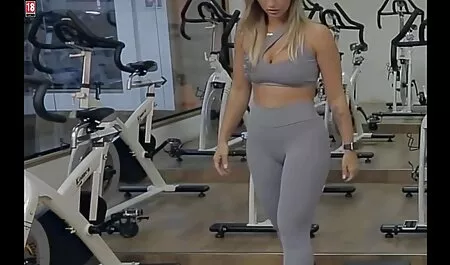 Nuốt sau sec bà già hậu môn