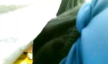 Núm vú xem phim sec ba gia với một ngon mông thủ dâm