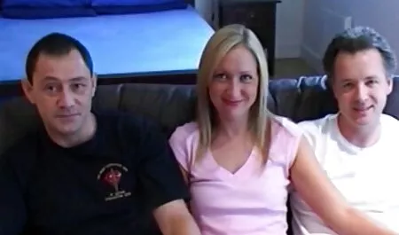 Khiêu dâm closeup phim sec phi cong tre bé vai rộng