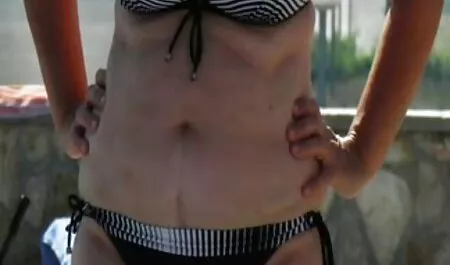 Lần đầu tiên phim sec ong ba gia tình dục với cô