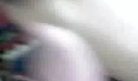 Xinh đẹp, tóc vàng, đồ phim sec ba gia