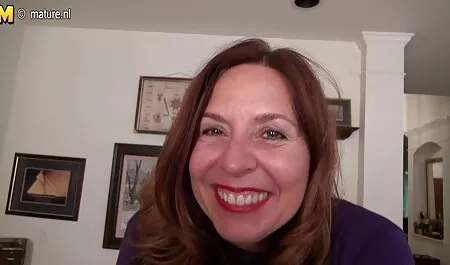 Gầy phim sec ba gia vận động viên gặp bày với phong trào