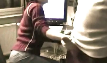 Ngón hai sec lon ba gia