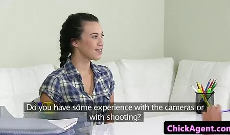 Hai phim sec may bay ba gia tên khốn