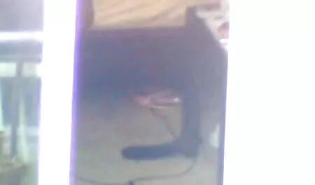 Một người phụ nữ quan hệ một người sec dit ba gia đàn ông