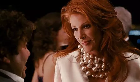 Cô gái tóc vàng là sẽ có tình dục phim sec choi gai gia trong giường