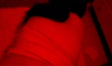 Tóc vàng, dài, Tình phim sec ba gia my máy