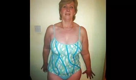 Nude Y Tá xem phim sec phi cong tre lai may bay ba gia