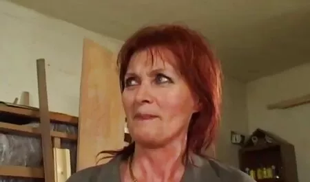 Chân dài mô, sec gai gia tạo thế