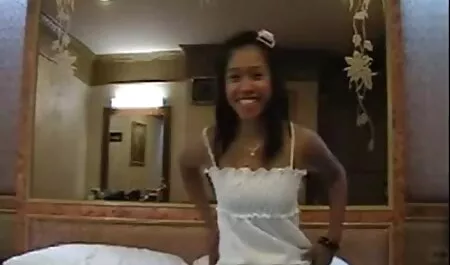 Tóc vàng trong phim sec may bay ba gia quần dậy một người đàn ông