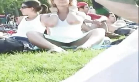 Trong công fim sec ba gia cộng, cô bé cực vũ công