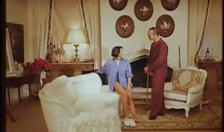 Vuốt ve âm vật đến ba gia sec cực khoái,