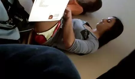 Già trong phòng tắm ngón tay phin sec ba gia súng