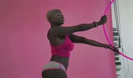 Y tá chữa bệnh pim sec may bay ba gia nhân lớn