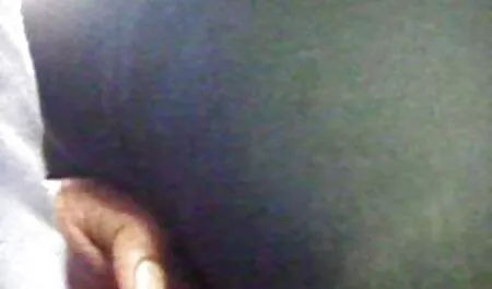 Nga khiêu dâm: con fim sec ba gia trai trẻ mại dâm ở cửa trước