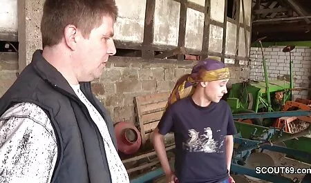 Hai séc máy bay bà già mô hình con mồi trên nhiếp ảnh gia