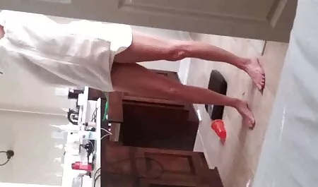 Hai người đẹp liếm phim sec gai gia hoi xuan hậu cho người đàn ông và miệng