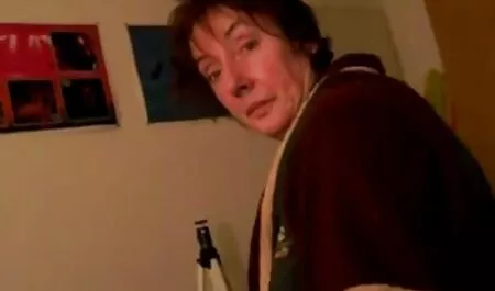 Người phụ nữ trong nhiều màu áo cho bỏ lỡ hậu sec dit gai gia môn