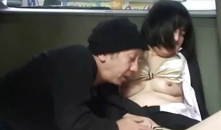 Nga khiêu dâm trong phòng video sec ba gia tắm ở cuối tuần