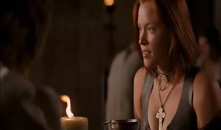 Hai ông cung cấp cho bà thứ sec dit ba gia hai lỗ