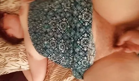 Mẹ vặn cặp vợ chồng xem phim sec may bay ba gia trẻ