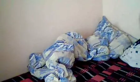 Ba trong phòng tắm may bay ba gia sec