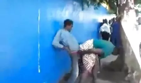 Tình sec lon ba gia dục với bạn gái của mình