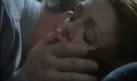 Phụ nữ đẹp sec bagia có quan hệ tình dục