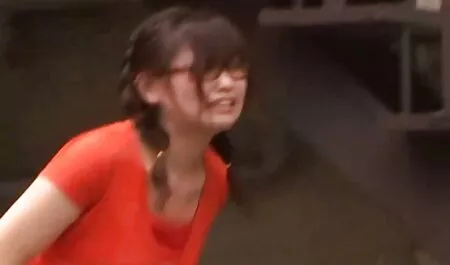 Thể Thao, Daphne Phương Minh Lớn, Trong Huấn Luyện phim sec lon ba gia