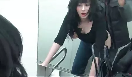 Bằng fim sec may bay ba gia đám đông