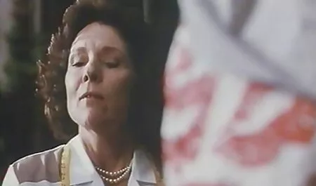 Ả rập đầu tiên với chồng phimsec bagia