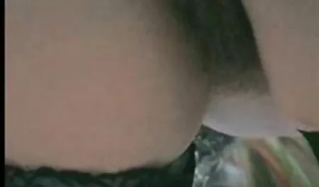 Busty Tốt Nghiệp Chị sec gai gia