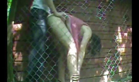 Hai phim sec dit gai gia bạn đồng tính tình dục sau khi tập luyện